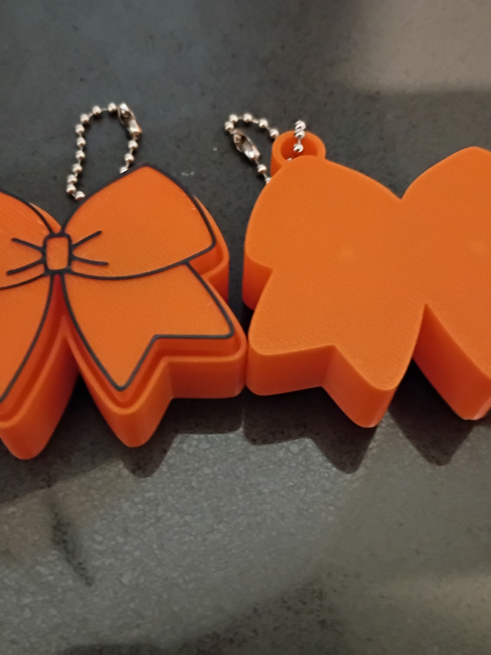 Orange & Black Bow Clicker Keychain - Picture 3 of 3